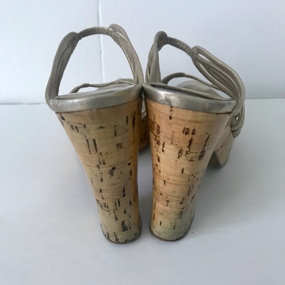 DIOR, METALLIC GOLD, CORK WEDGE SANDALS. - Picture 3 of 5